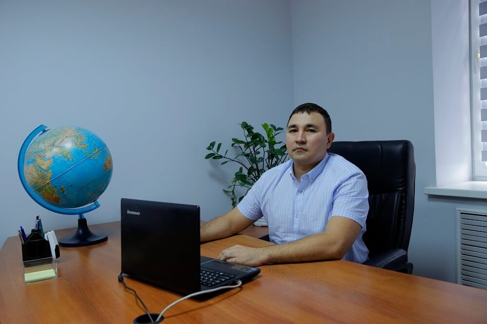 Руководитель Департамента вагонного хозяйства - Майлыбаев Женис